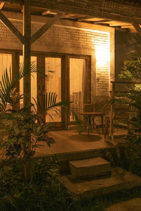 Cari Surf Camp & Studio'S Uluwatu Exterior foto